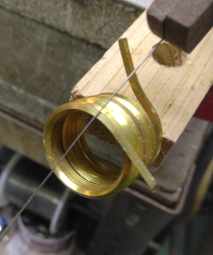 線材密着巻き８